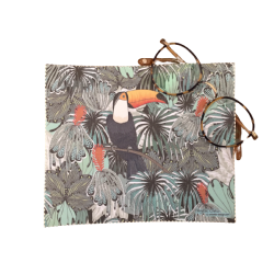 Toucan lens cloth