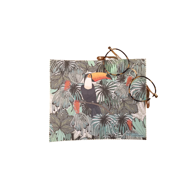 Toucan lens cloth